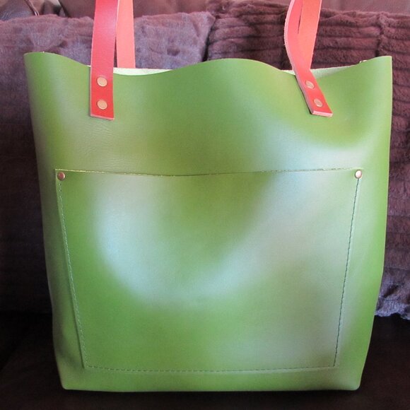 BNNU Portland Leather Goods PLG Classic Medium Tote Bag in Green Apple - Picture 1 of 3
